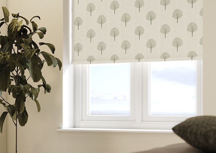 Emily Bond Yew Tree, Fern - Roller Blind - Image 5